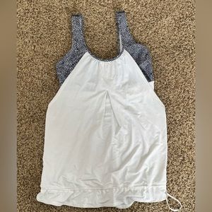 💖HOST PICK💖 Lululemon No Limits grey striped yoga tank top Size 6